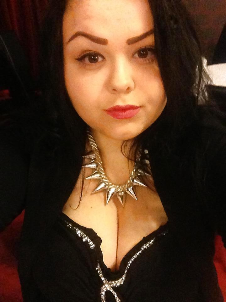 15P Romanian Huge Tits Amateur 6