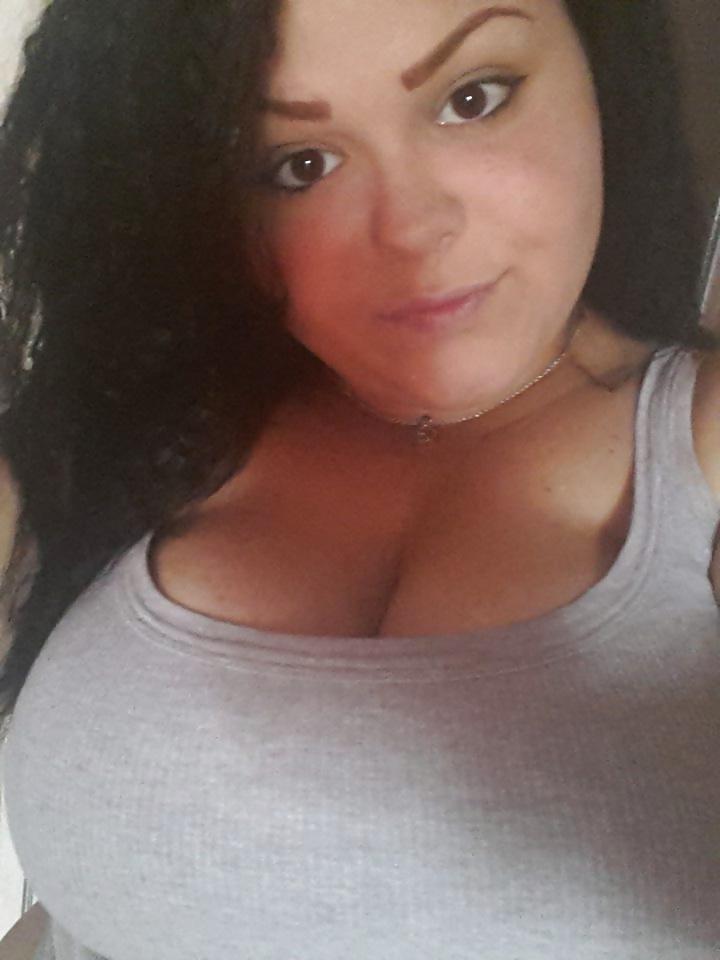 15P Romanian Huge Tits Amateur 6