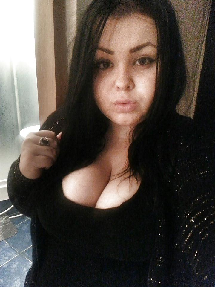15P Romanian Huge Tits Amateur 6