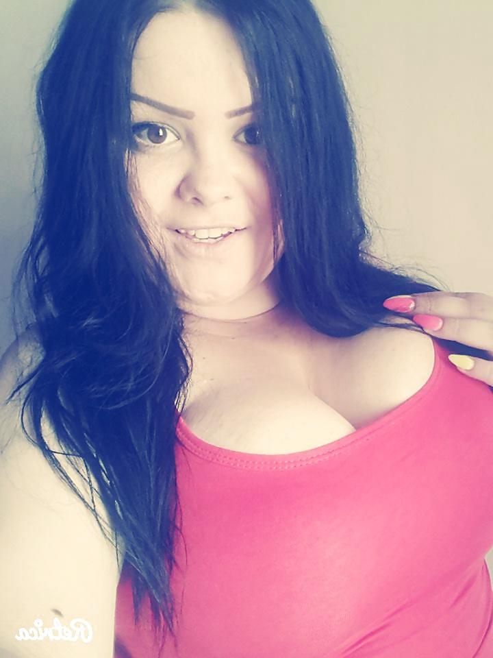 15P Romanian Huge Tits Amateur 6