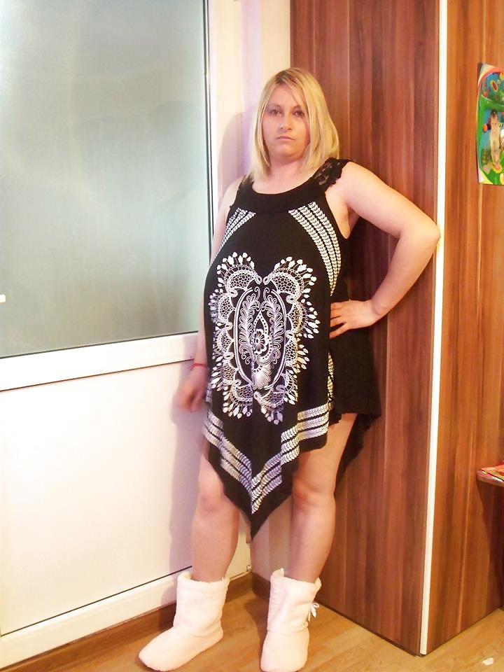 14P Romanian Huge Tits Amateur 2