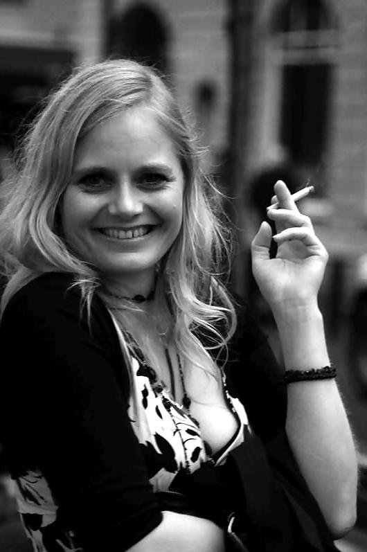 25P Women Smoking Cigarettes