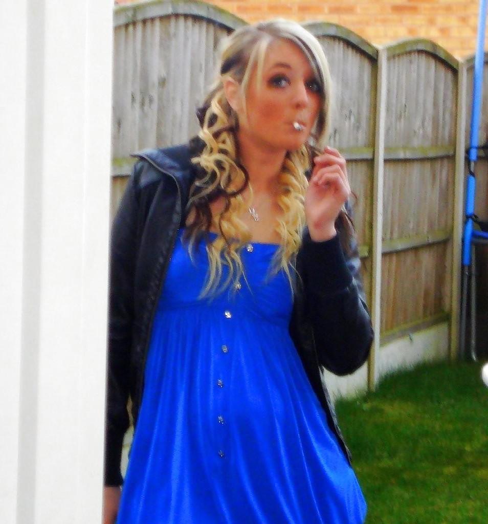 25P Women Smoking Cigarettes