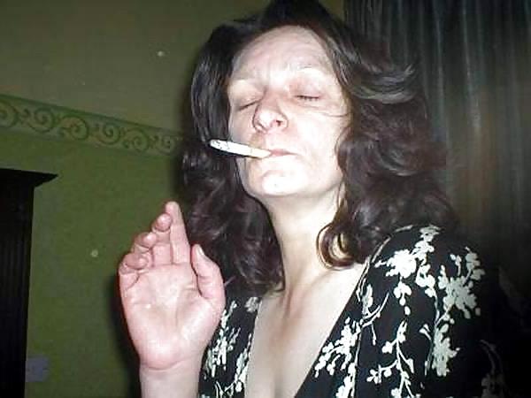 25P Women Smoking Cigarettes