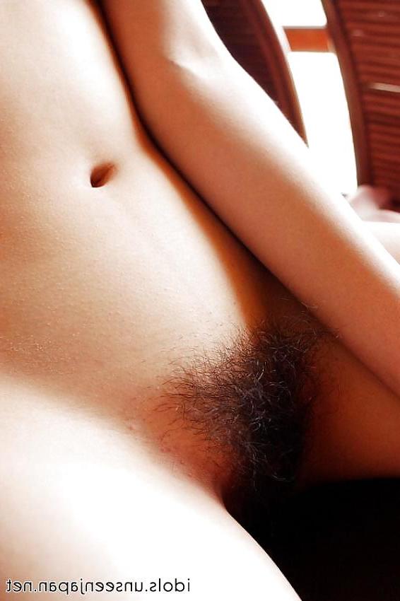 25P Hot babes pussies and titties