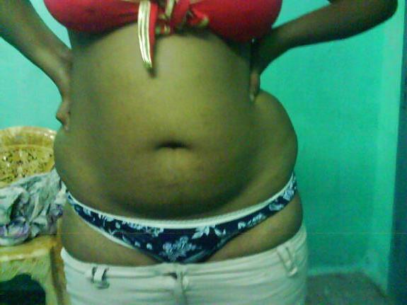 25P Indian mature exposing boobs