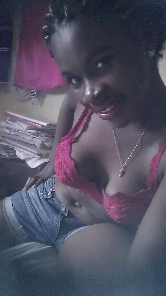 25P Boobs black attack busted