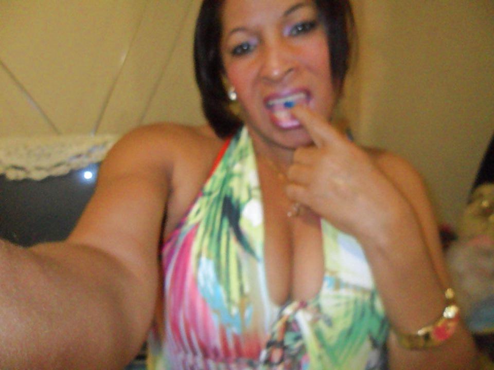 25P Boobs black attack busted