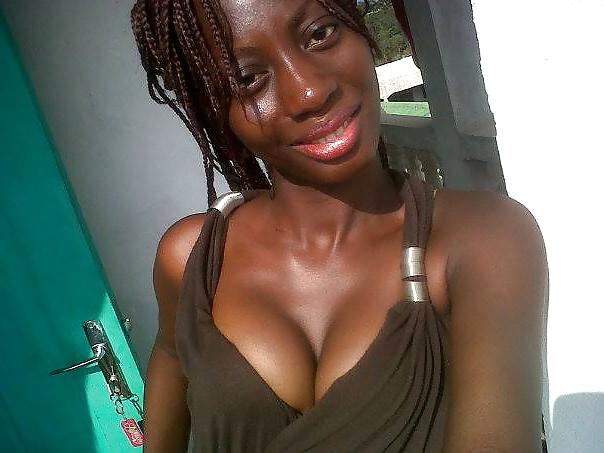 25P Boobs black attack busted