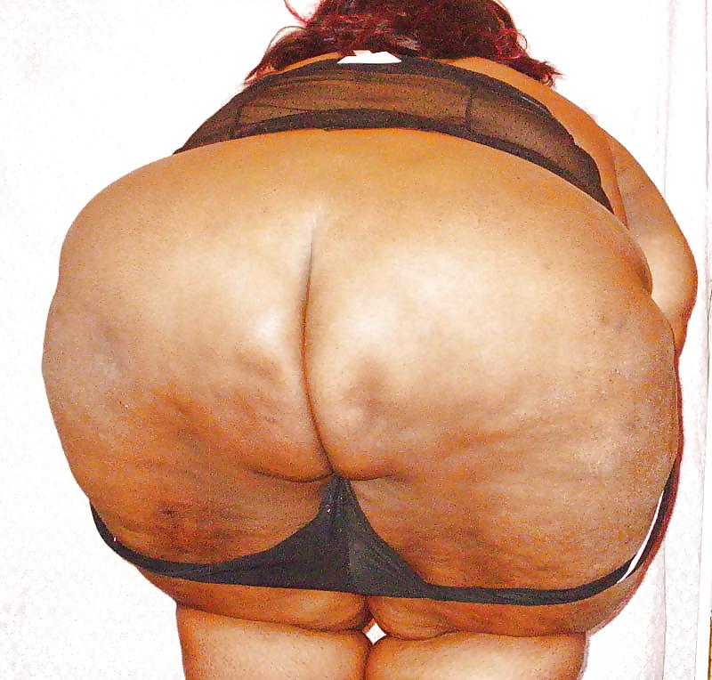 25P Massive butts 14