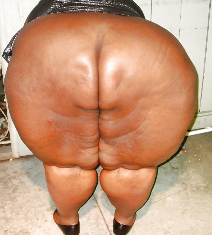 25P Massive butts 14