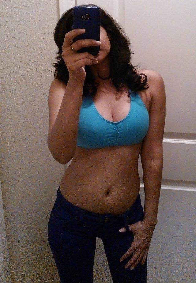 25P Indian Selfies