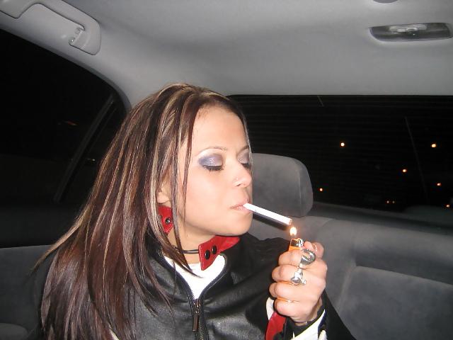 25P Smoking Babes 10