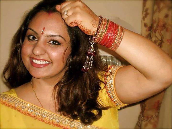 16P Indian unsatisfied aunties
