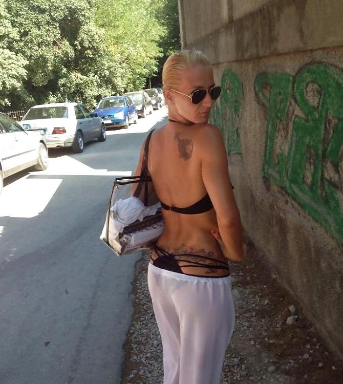 25P Serbian sport babes