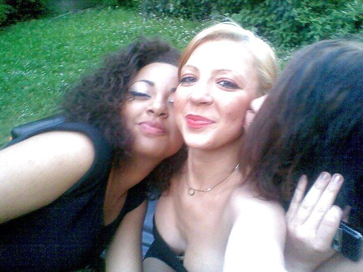5P Pics of me and my freinds smoking