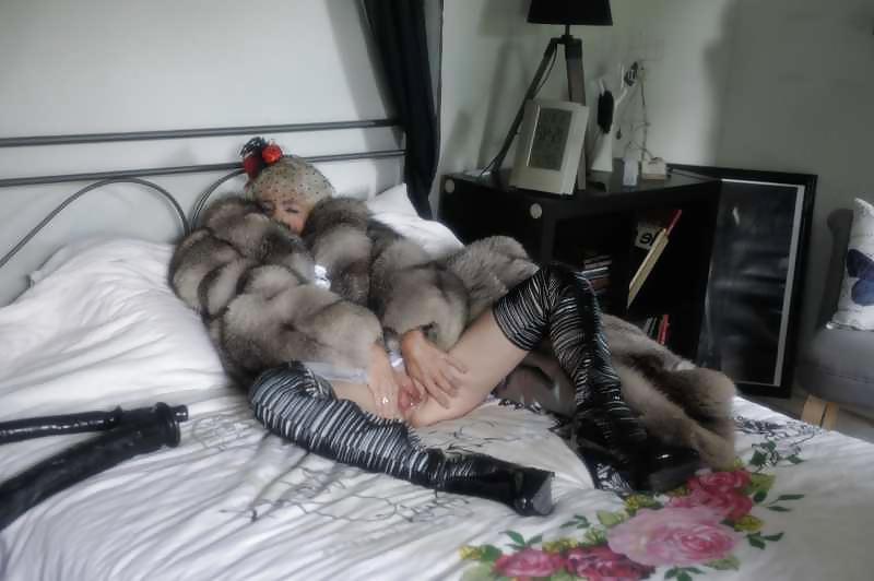 13P French Maid in heels boots and fur