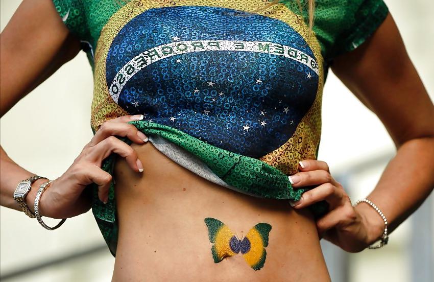 25P World Cup Girls Babes