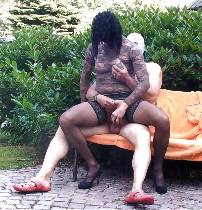 8P Nylon suck fuck in the Garden with Daddy
