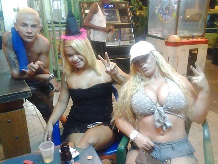 25P Latin blonde big ass
