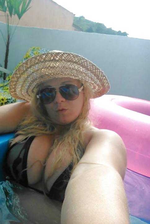 25P Latin blonde big ass