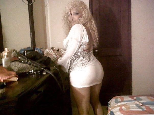 25P Latin blonde big ass