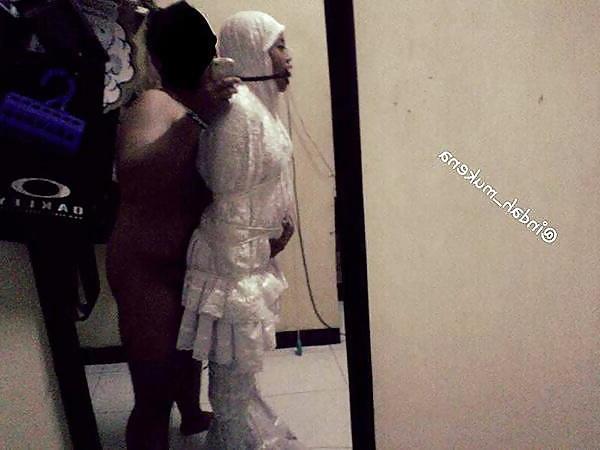 25P Jilbab Tudung Bondage Tied
