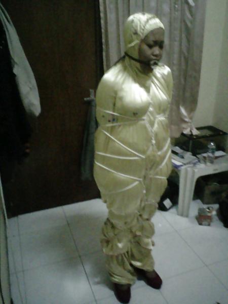 25P Jilbab Tudung Bondage Tied