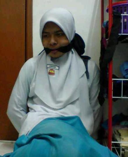 25P Jilbab Tudung Bondage Tied