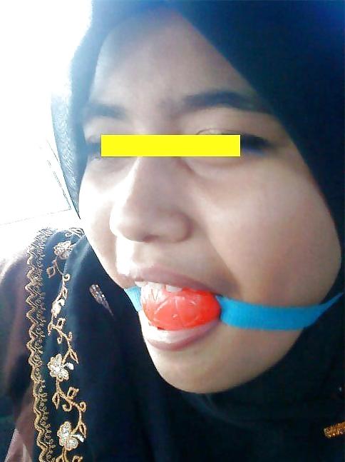 25P Jilbab Tudung Bondage Tied