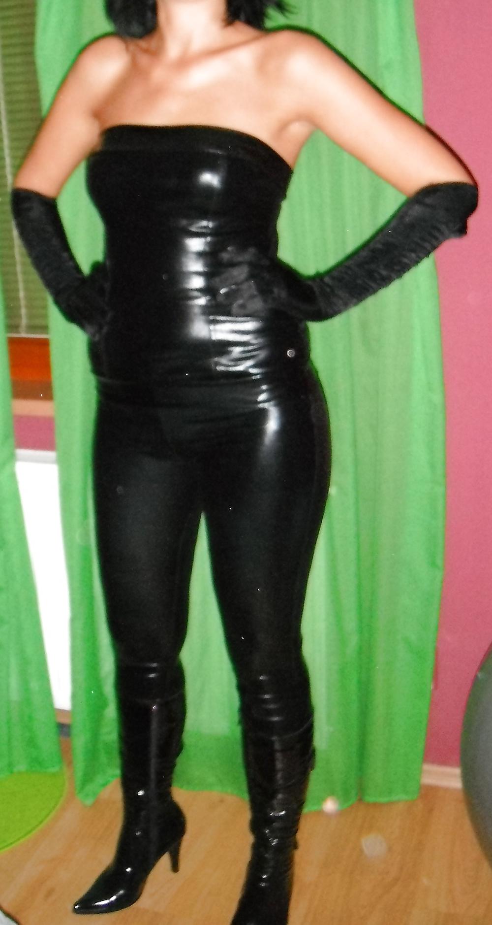 25P Catsuit + My dominant girlfriend