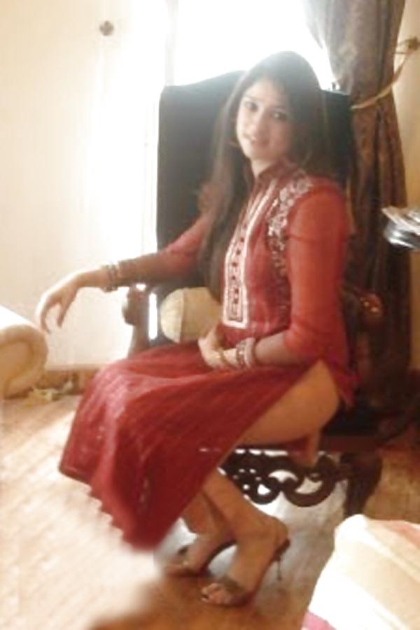 22P Beautiful Indian Girl 19-- By Sanjh