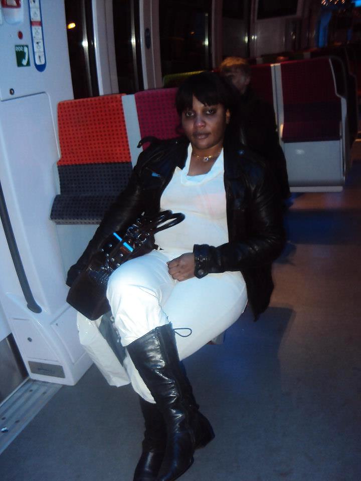 25P Annie - Ebony Slut
