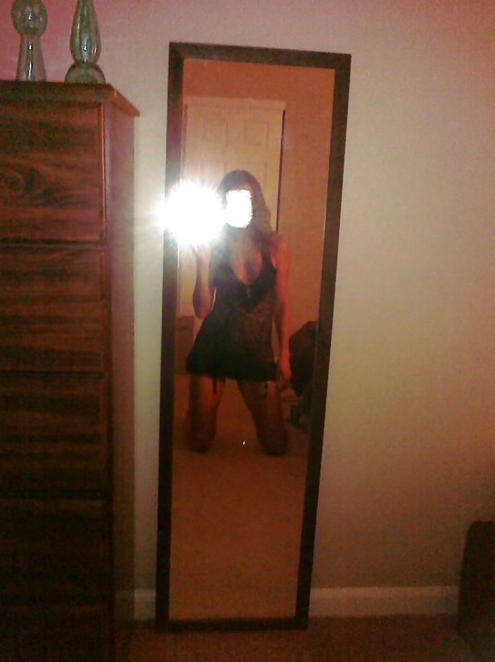 18P Random pics she sent to my phone