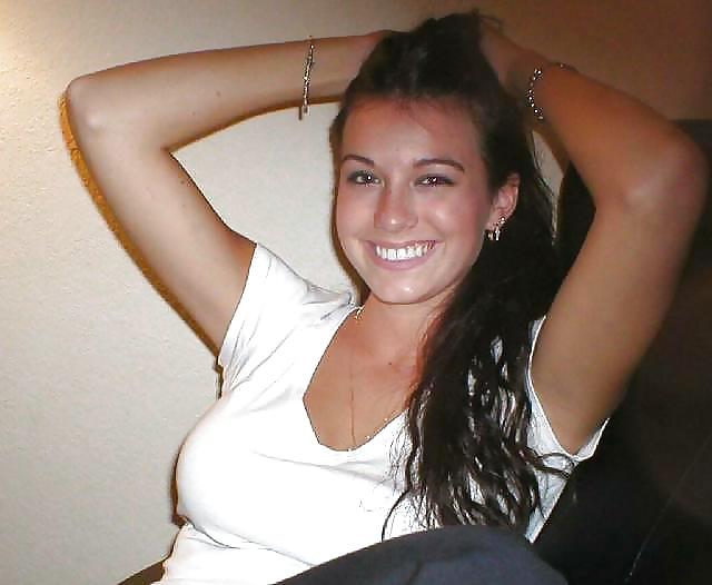 4P Amateur wife summitted clothes on off