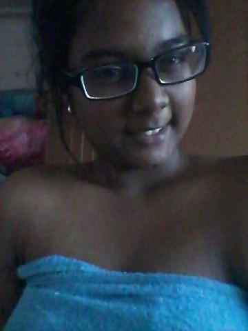 24P Malaysian tamil gf nisha