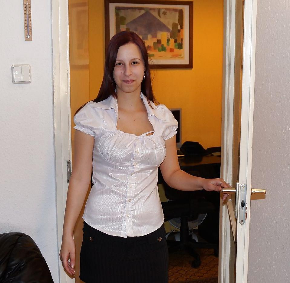 9P Hungarian Anita