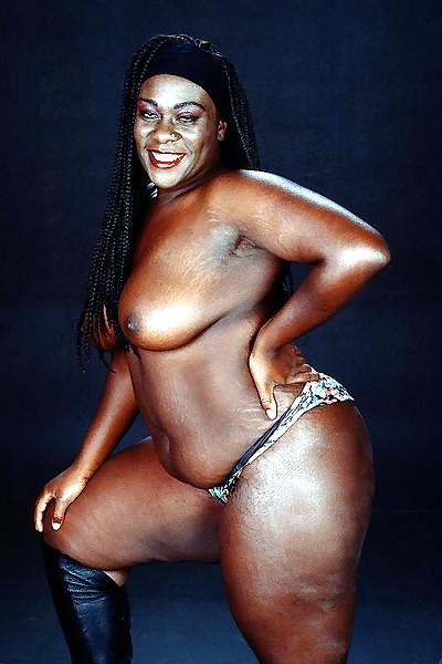16P BBW Adult Entertainer #10 Chocolate