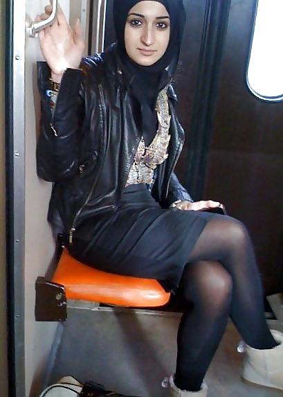 25P Beurette Hijab 2