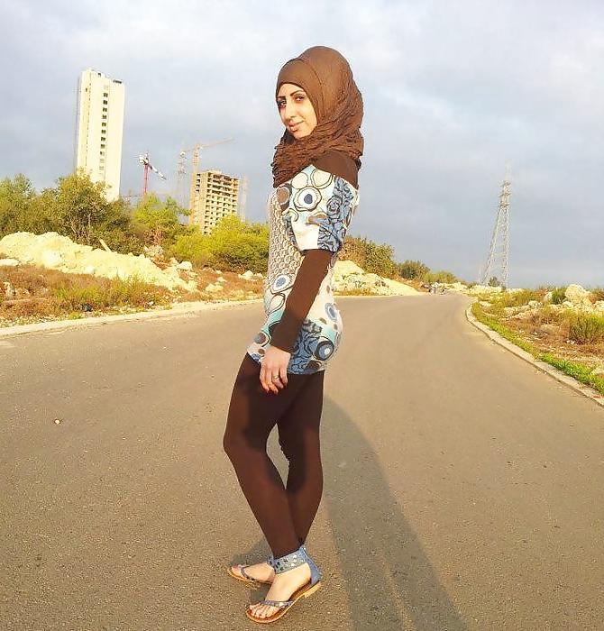 25P Beurette Hijab 2