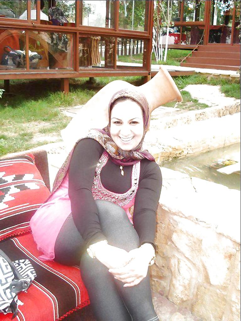 25P Beurette Hijab 2