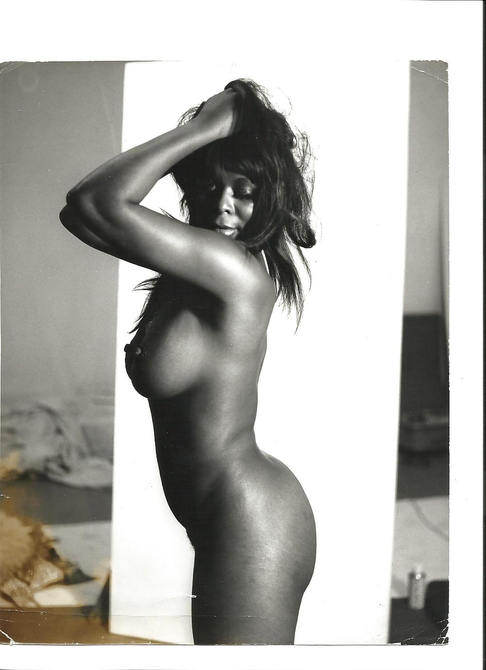 6P Vintage Ebony Big Boobs