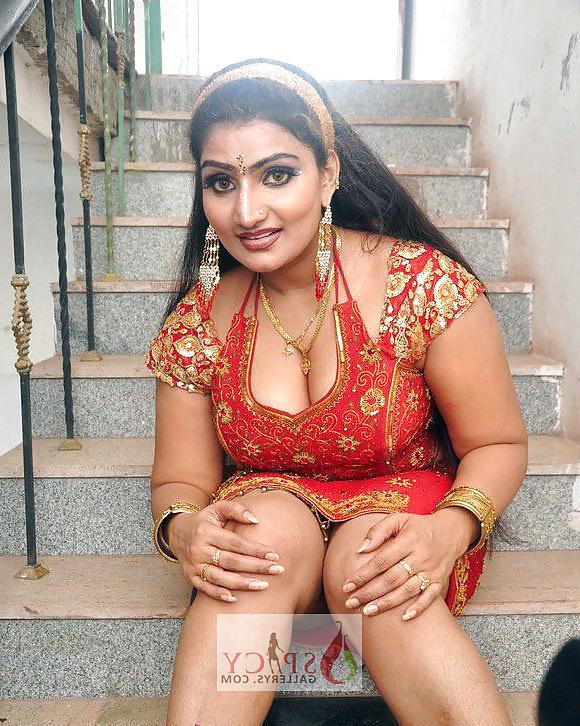 25P Indian pornstar-babilona