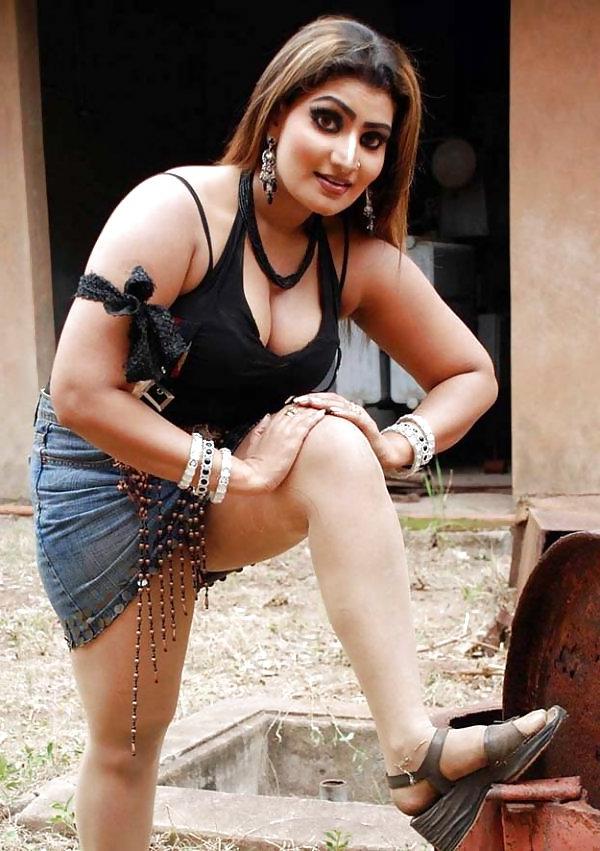 25P Indian pornstar-babilona