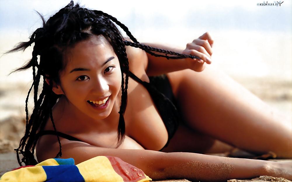 25P Hot Japanese Babes 2