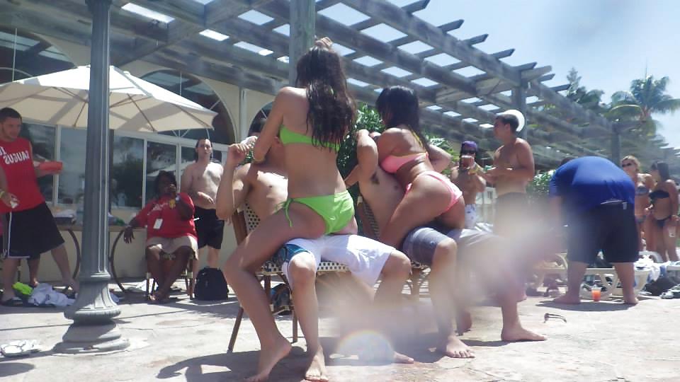 18P Huge tits