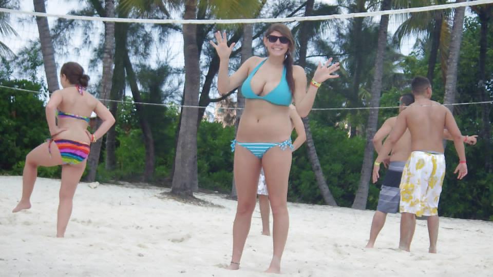 18P Huge tits