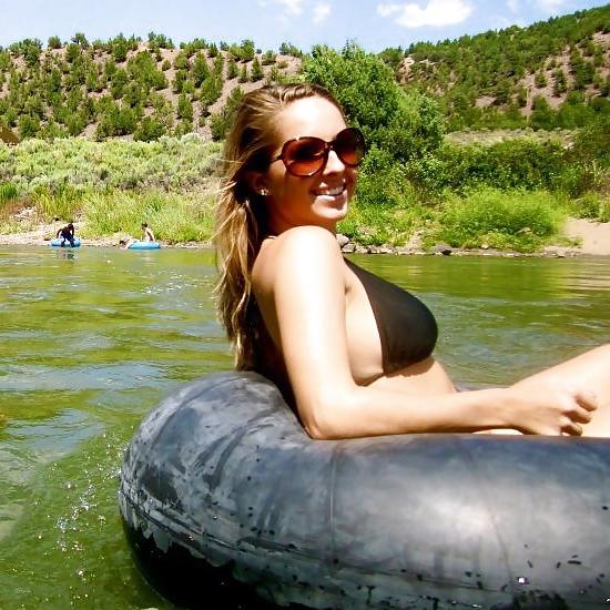 25P Facebook teen babes 15 college girls n bikinis