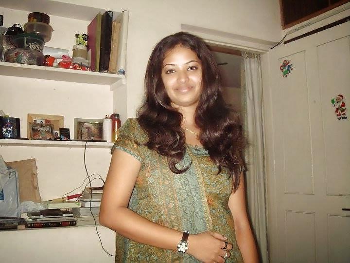 25P Pregnant Indian Women