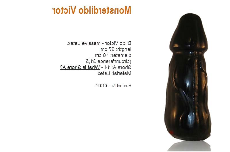 10P 2 giant Dildos and Gaping